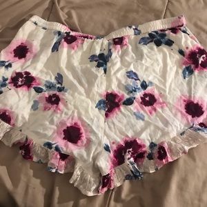 FLOWY SHORTS